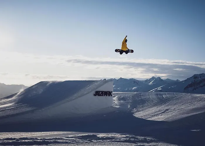 Davoser Huesli By Mountain Hotell *